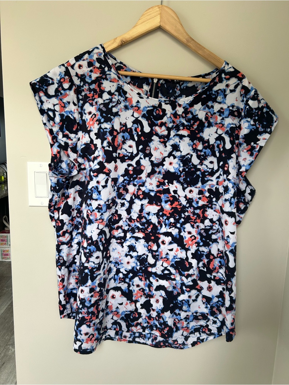 Floral Print Short Sleeve Top - Navy, White & Coral